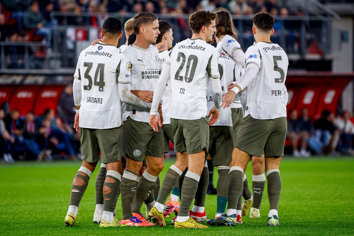 Adama Nagalo s Struggles Amidst PSV s Victory