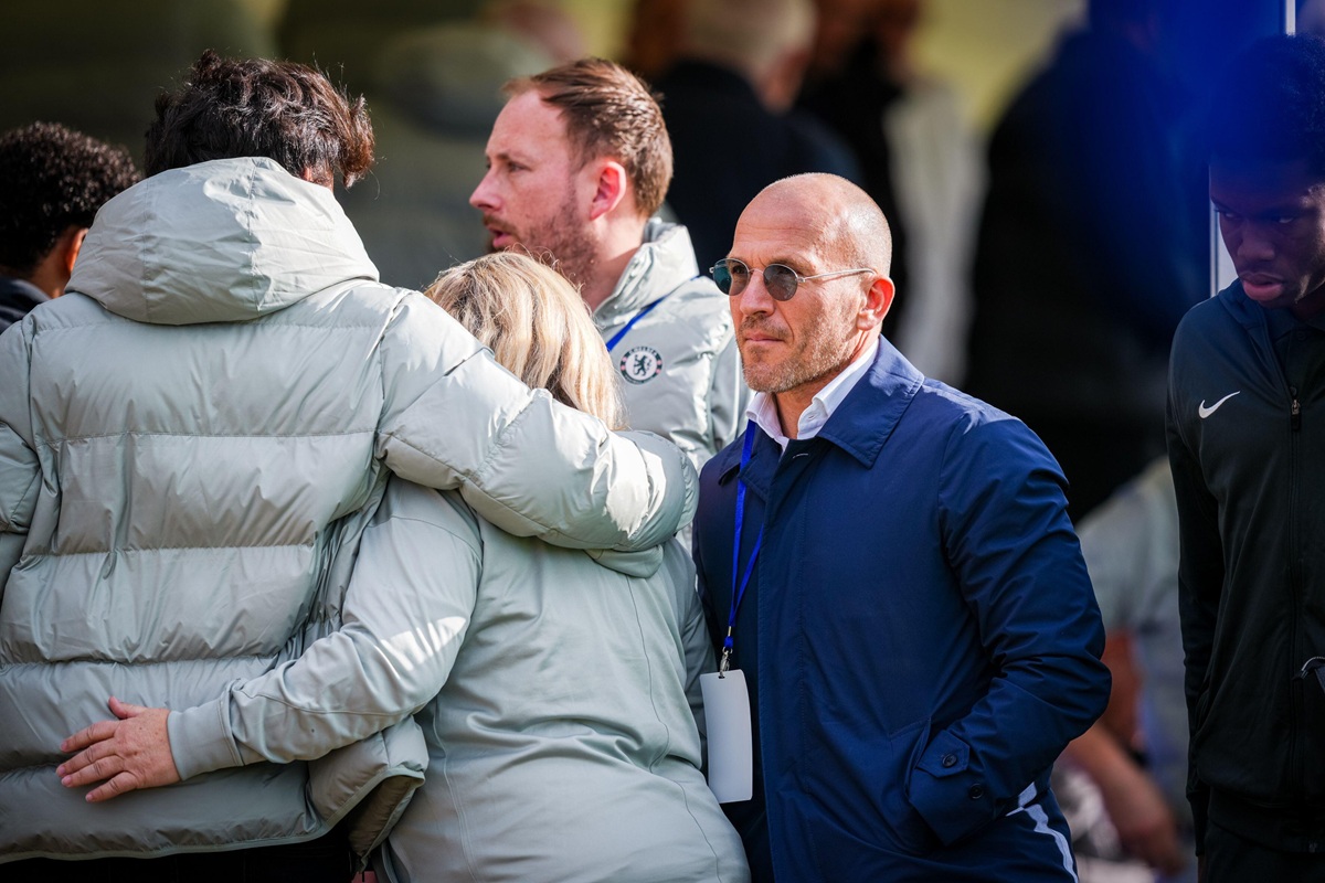 Ajax Seeks New Head Coach Amidst Management Changes