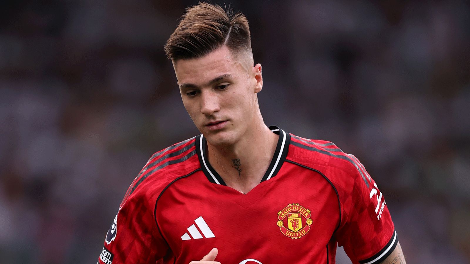 Benjamin Sesko s Challenges at Manchester United Injury Concerns and Underwhelming Performance