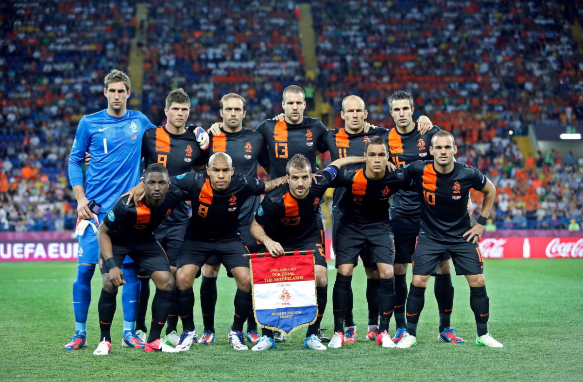 Changes in Ajax Management Alex Kroes Steps Down