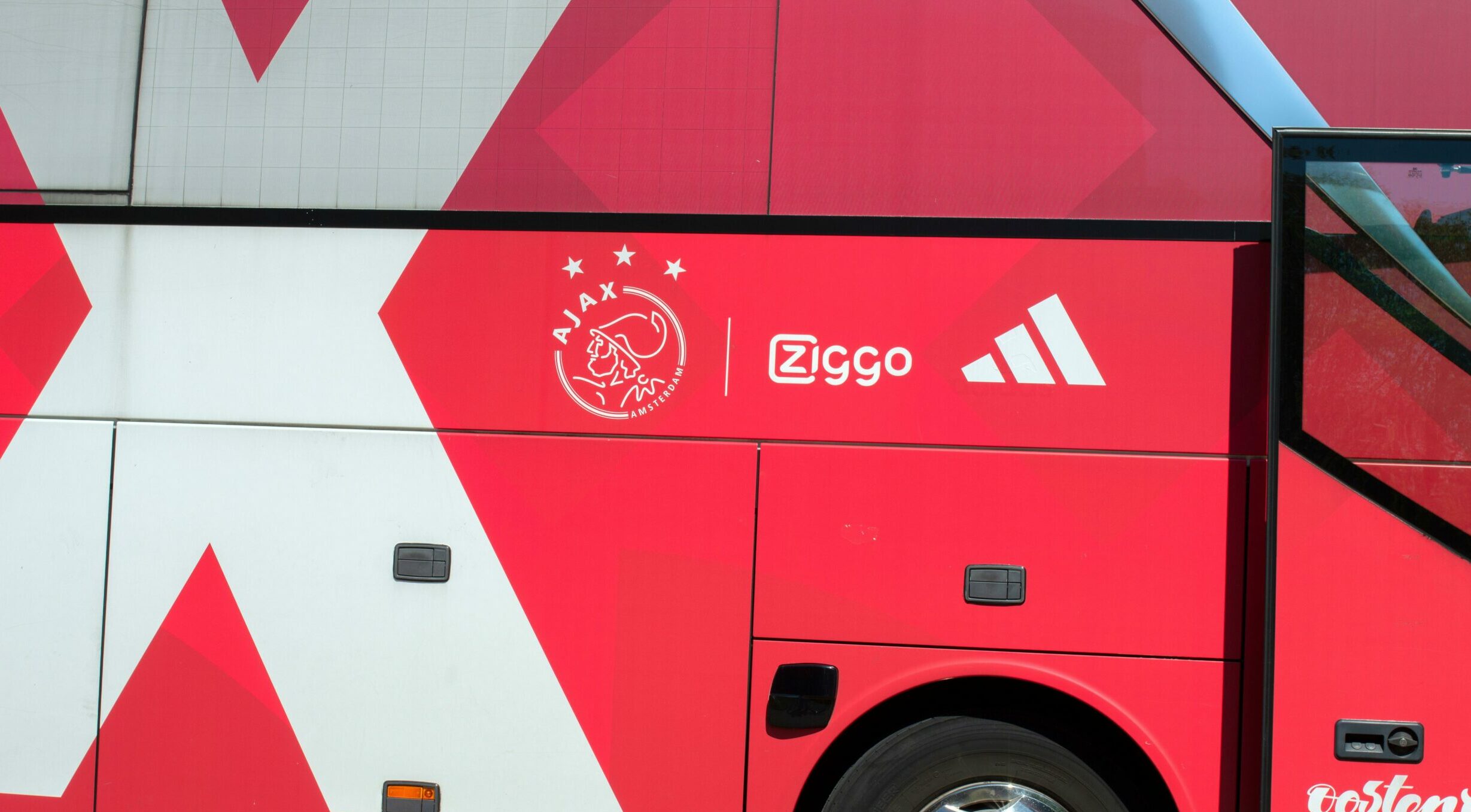 Controversy Surrounds Ajax After Heitinga s Dismissal