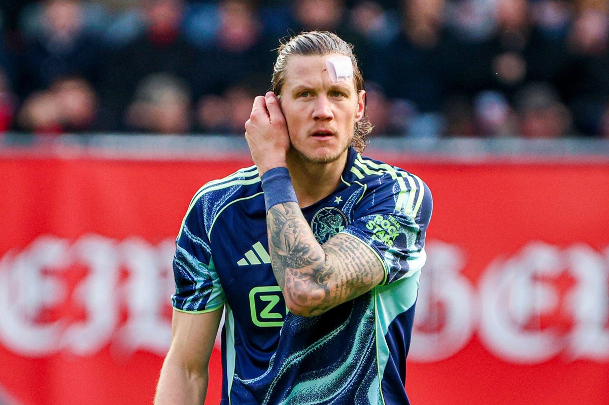 Controversy Surrounds Weghorst in Utrecht vs. Ajax Match