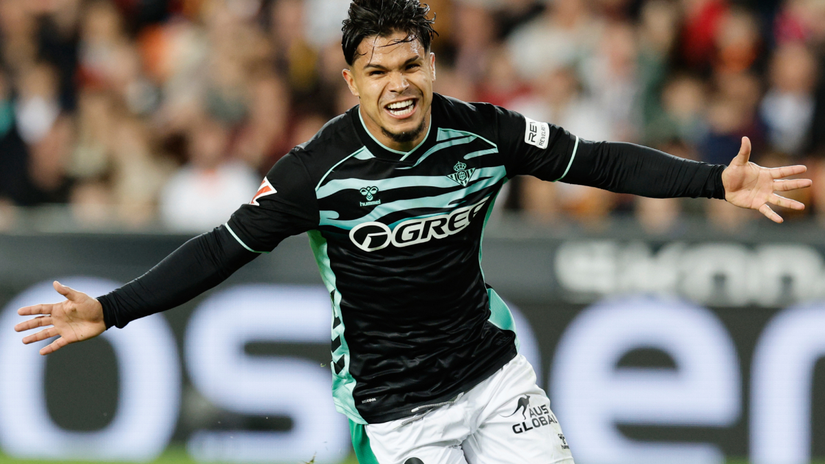 Cucho Hern ndez Reflects on Mixed Feelings After MVP Performance