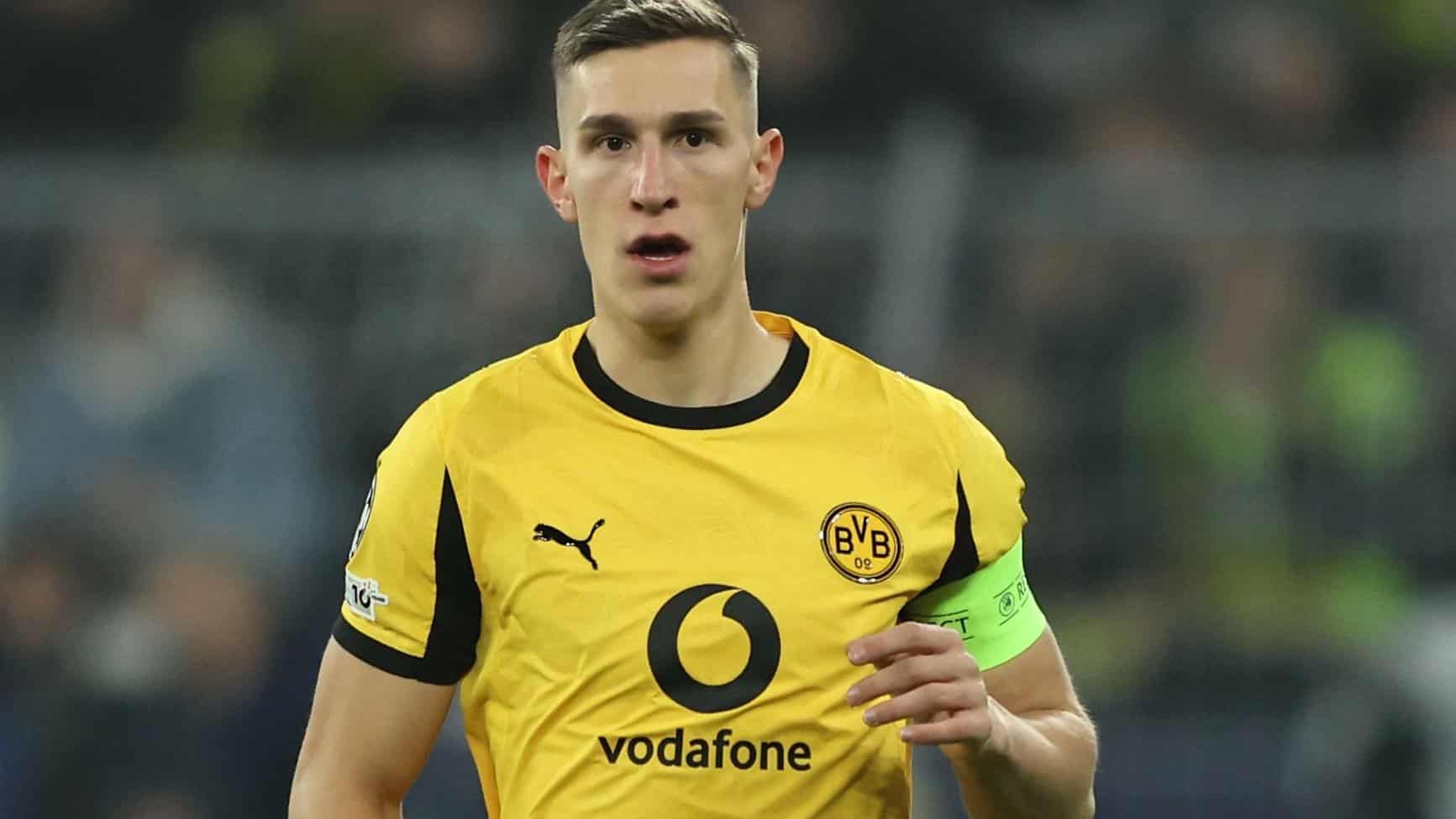 Dortmund Dominates Villarreal in Champions League Clash