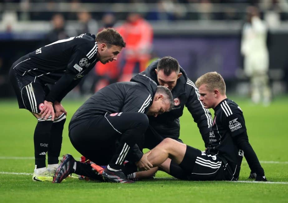 Eintracht Frankfurt Suffers Defeat Against Atalanta After Key Injury