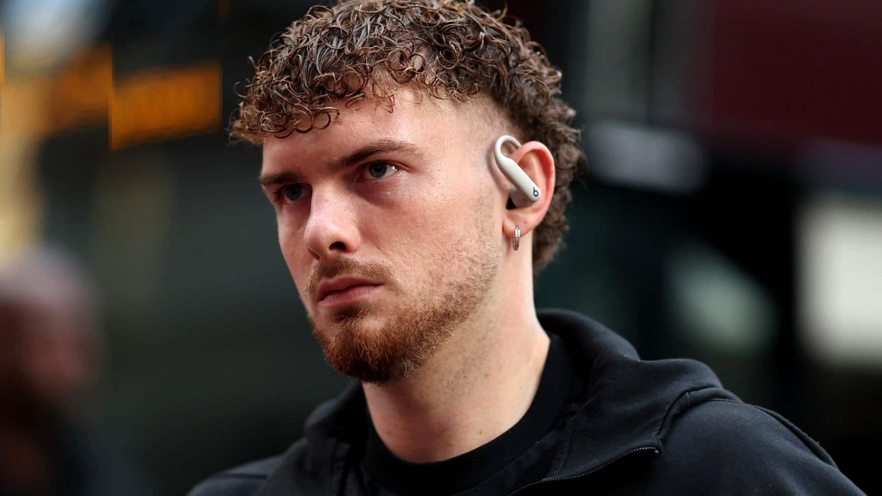 Elliott s Loan Situation at Aston Villa A Critical Decision Ahead