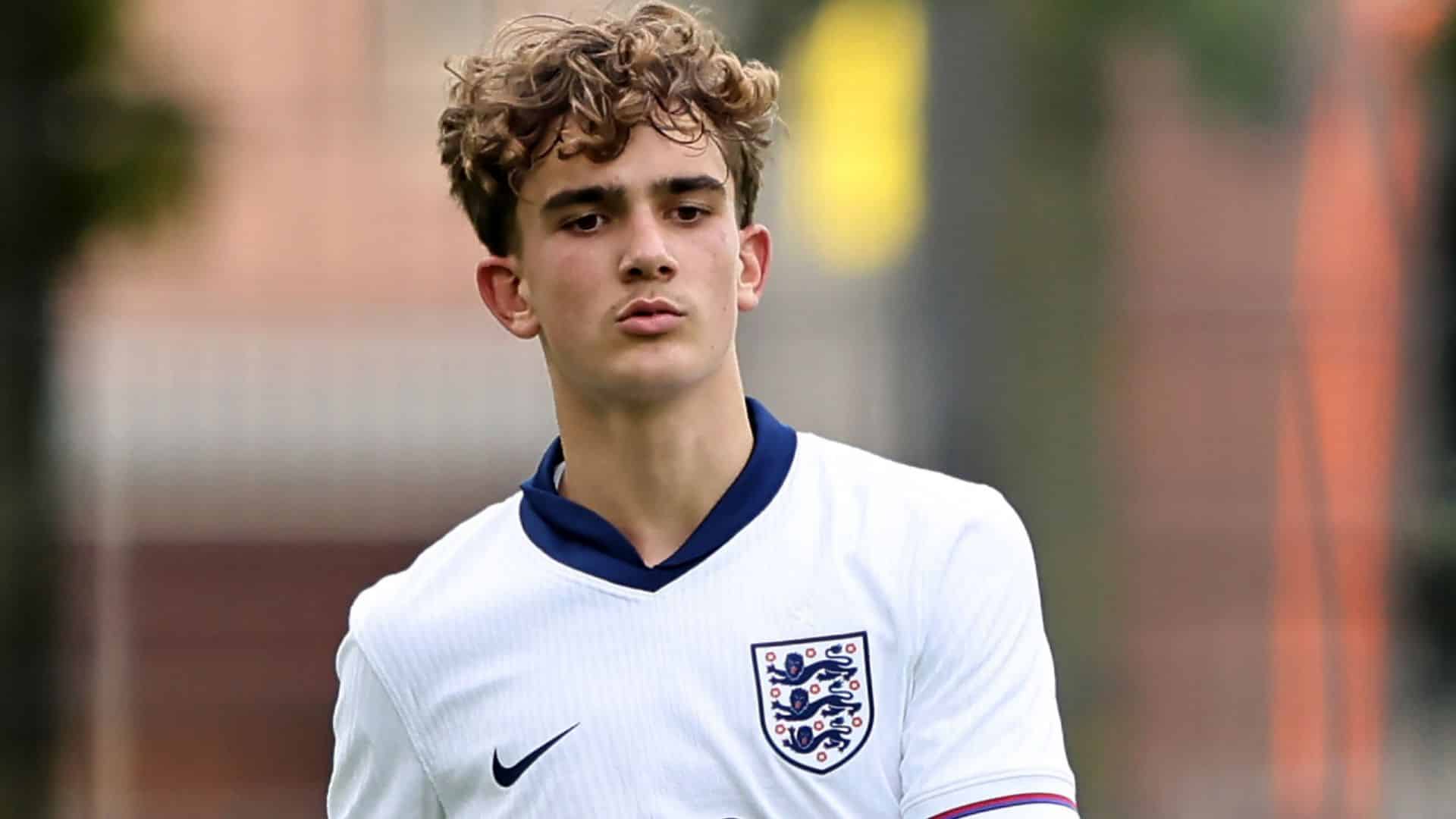 Emerging Talents Dowman and Lacey on the Rise in English Football