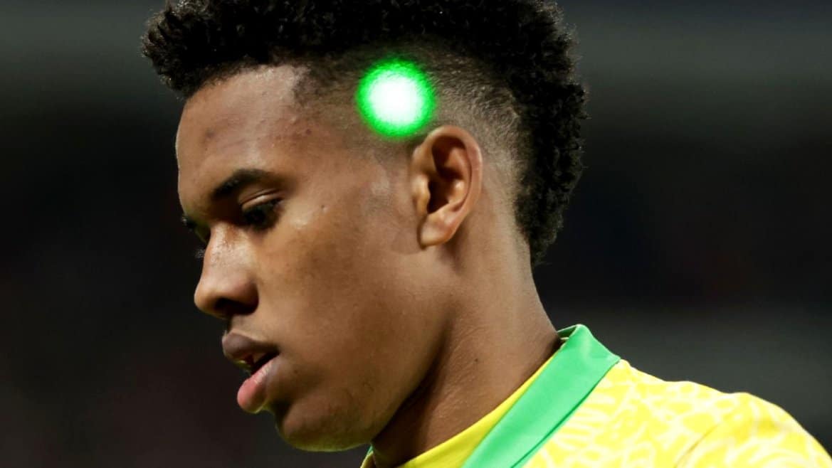 Est v o Reflects on Brazil s Penalty Decisions in Friendly Against Tunisia