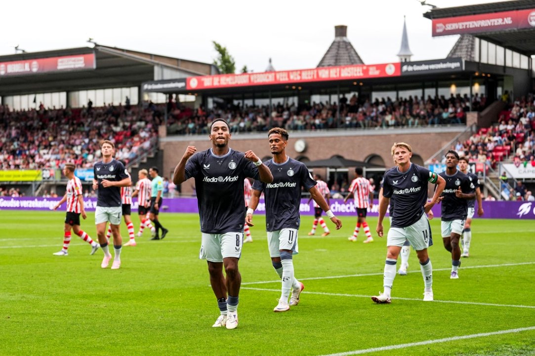 Feyenoord s Increasing Private Training Sessions A Divided Opinion