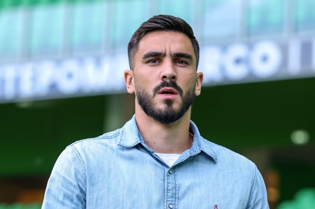 Josip Sutalo s Challenging Season and Potential Departure