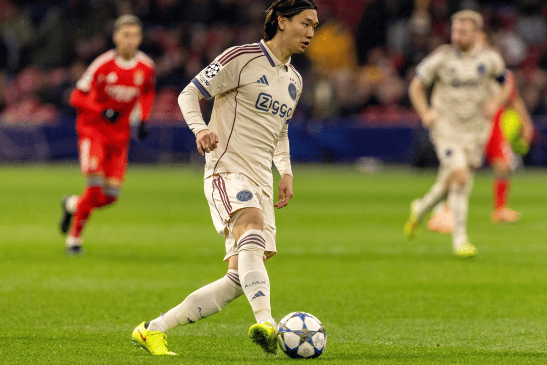 Ko Itakura Voiced Concerns Over Limited Playing Time at Ajax