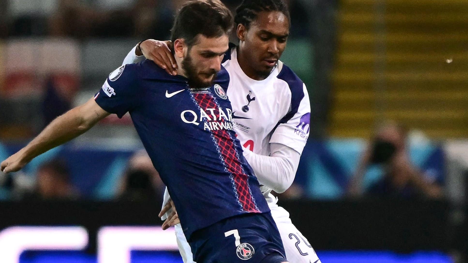 Kvaratskhelia Prepares for Challenging Clash Against Tottenham