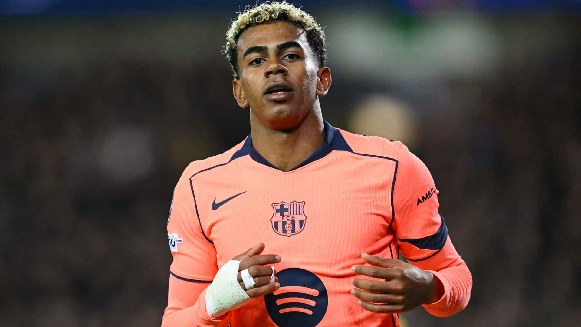 Navigating Challenges Yamal s Career and Current Controversies