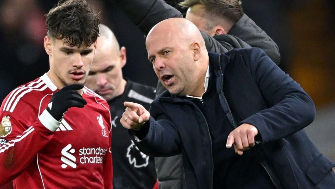 Neville Recommends Tactical Overhaul for Struggling Liverpool