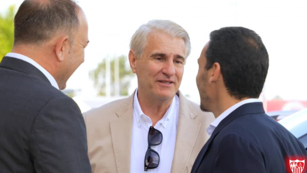 Sevilla FC Navigating the Upcoming Transfer Market Amid Performance Challenges