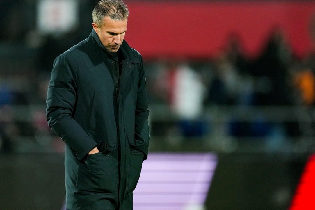 Speculations Surround Robin van Persie s Future at Feyenoord Amidst Recent Performance Issues