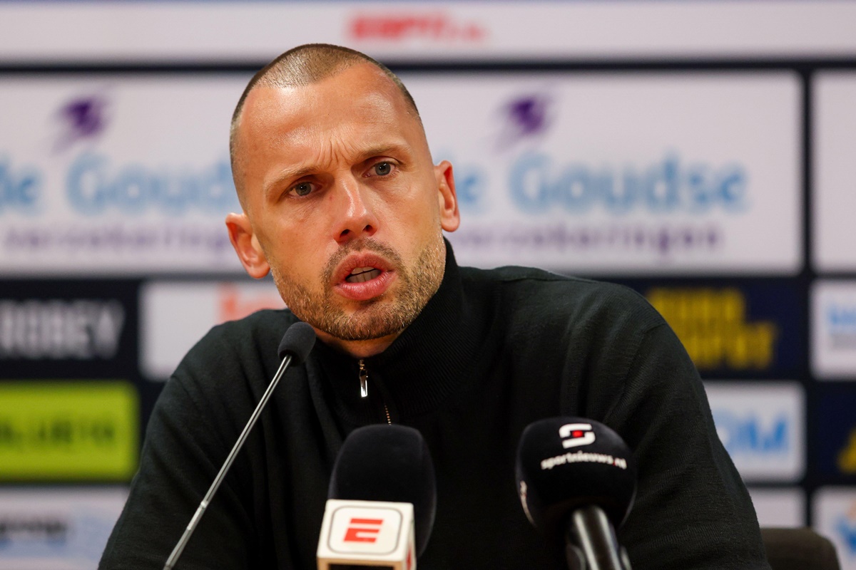 Support for John Heitinga Amidst Controversy