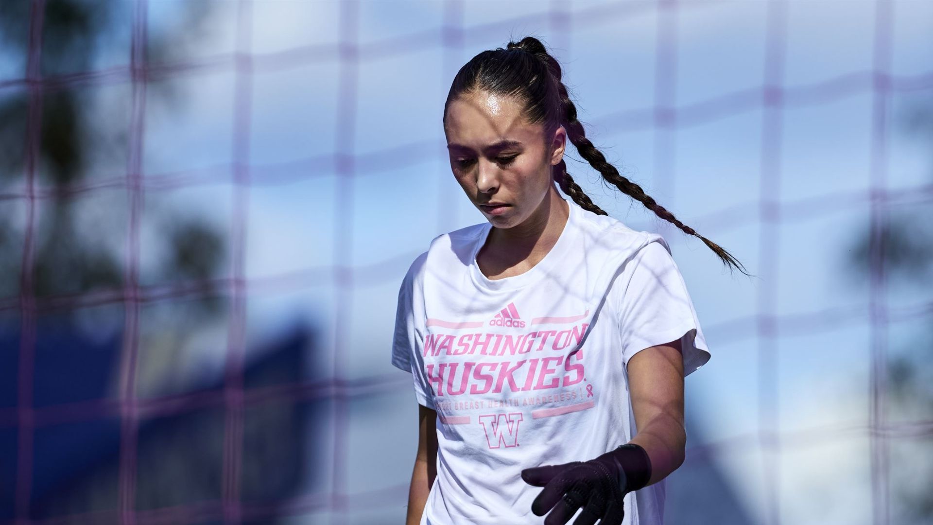 Tragic Loss of University of Washington Goalkeeper Mia Hamant at 21