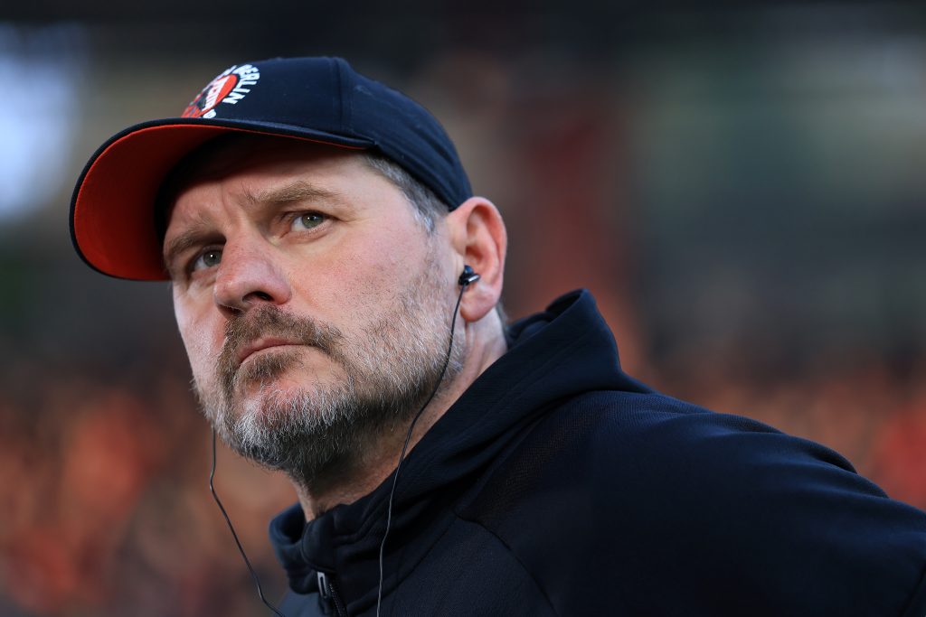 Union Berlin Coach Criticizes Offside Decisions in Bundesliga