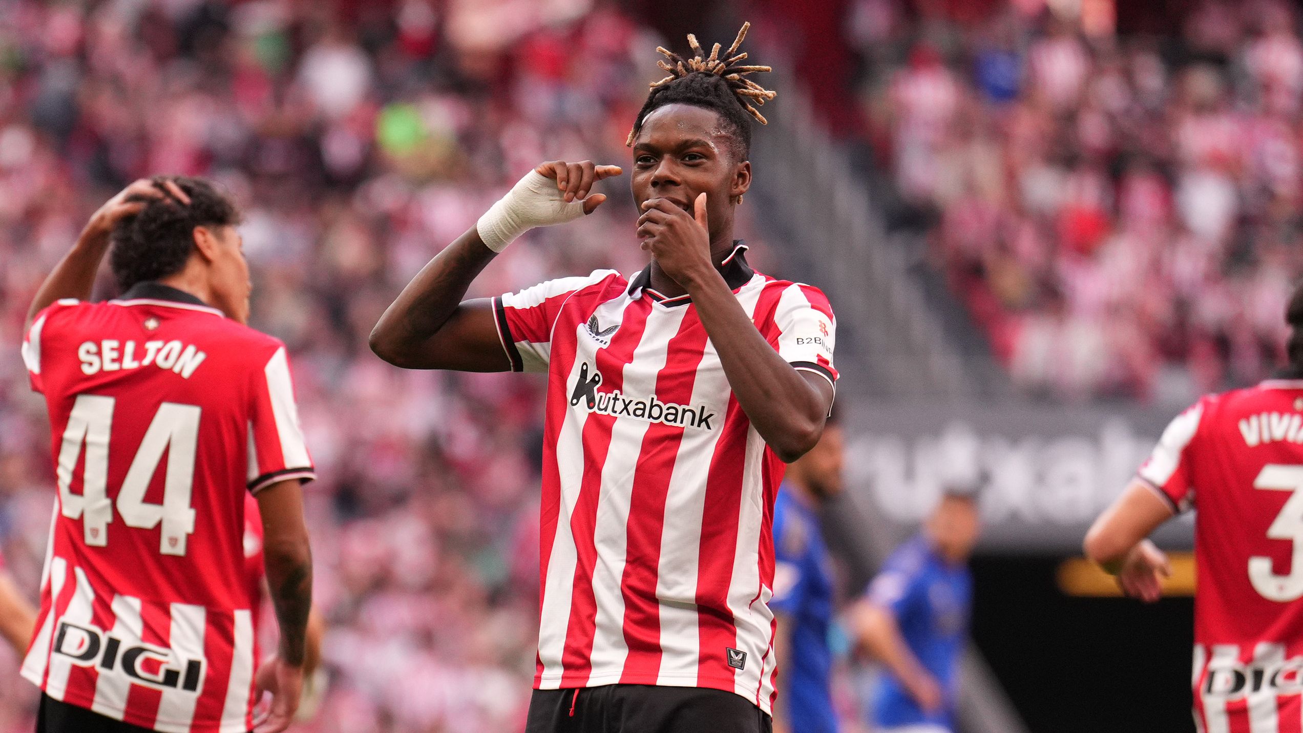 Williams Heroics Propel Athletic to Victory Amid Transfer Speculation