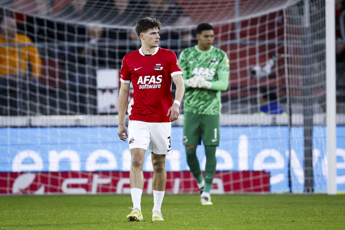 Wouter Goes Under Scrutiny Again After AZ PSV Match